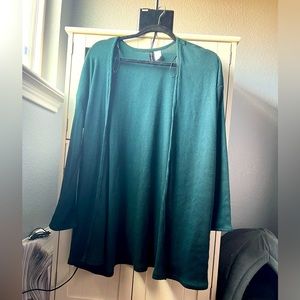 Pine green long sleeve shawl